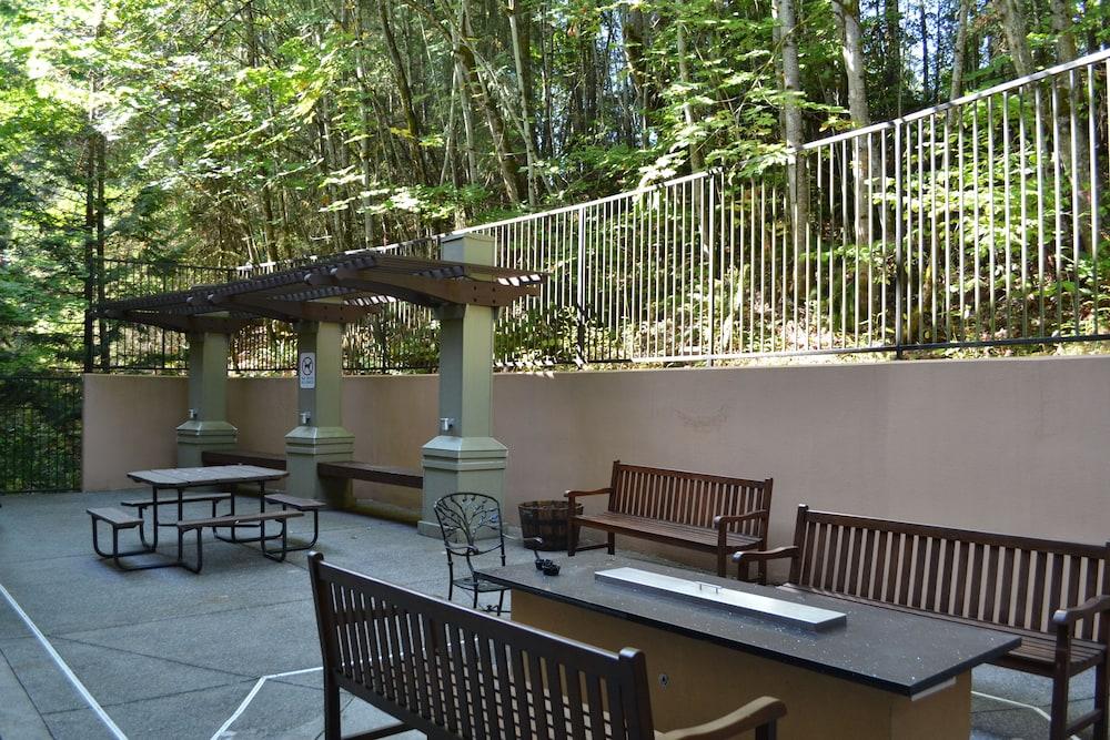 Larkspur Landing Extended Stay Suites Bellevue Εξωτερικό φωτογραφία